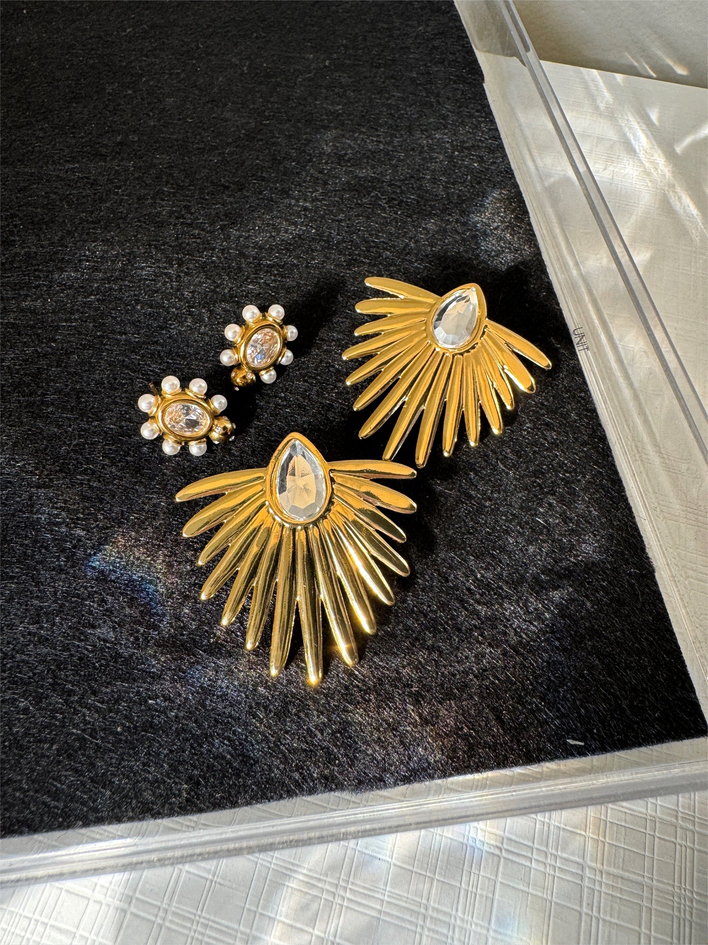 Sol Ray Studs