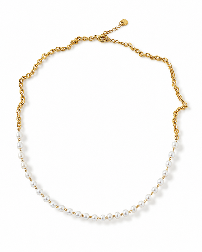 Mira Pearl Necklace