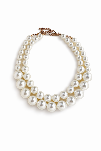 Elara Pearl Necklace