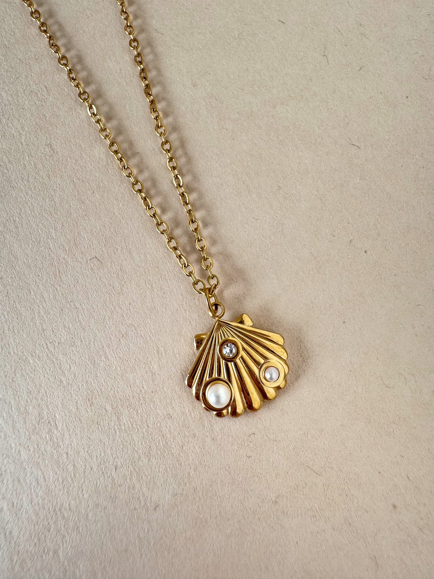 Maris Necklace