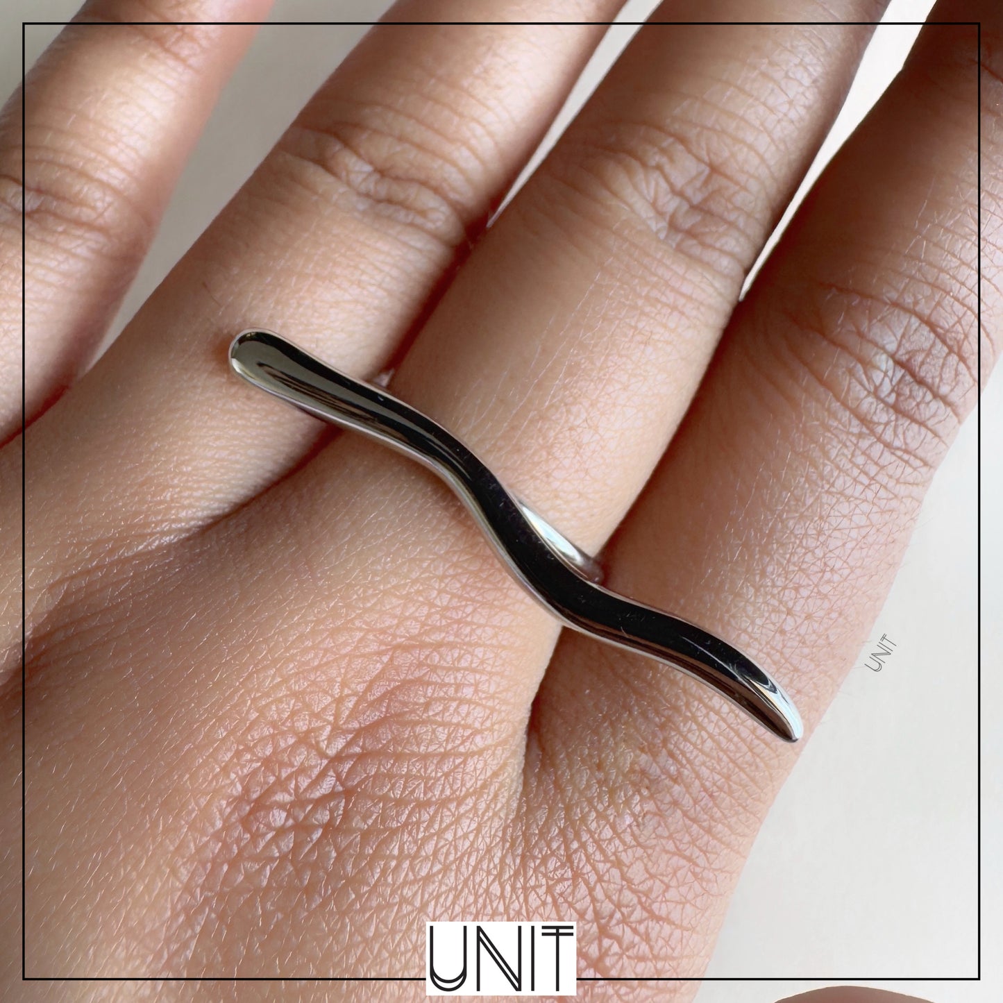 Sora Wave Silver Ring