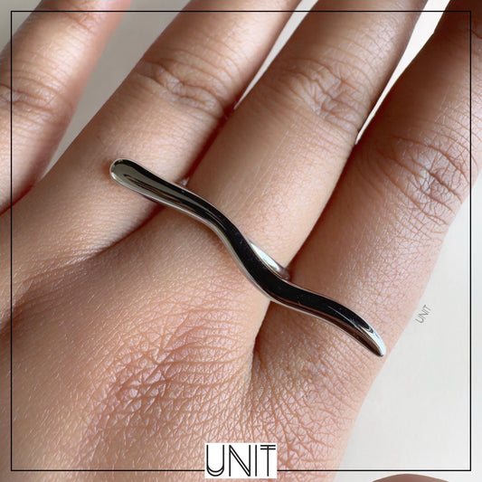 Sora Wave Silver Ring
