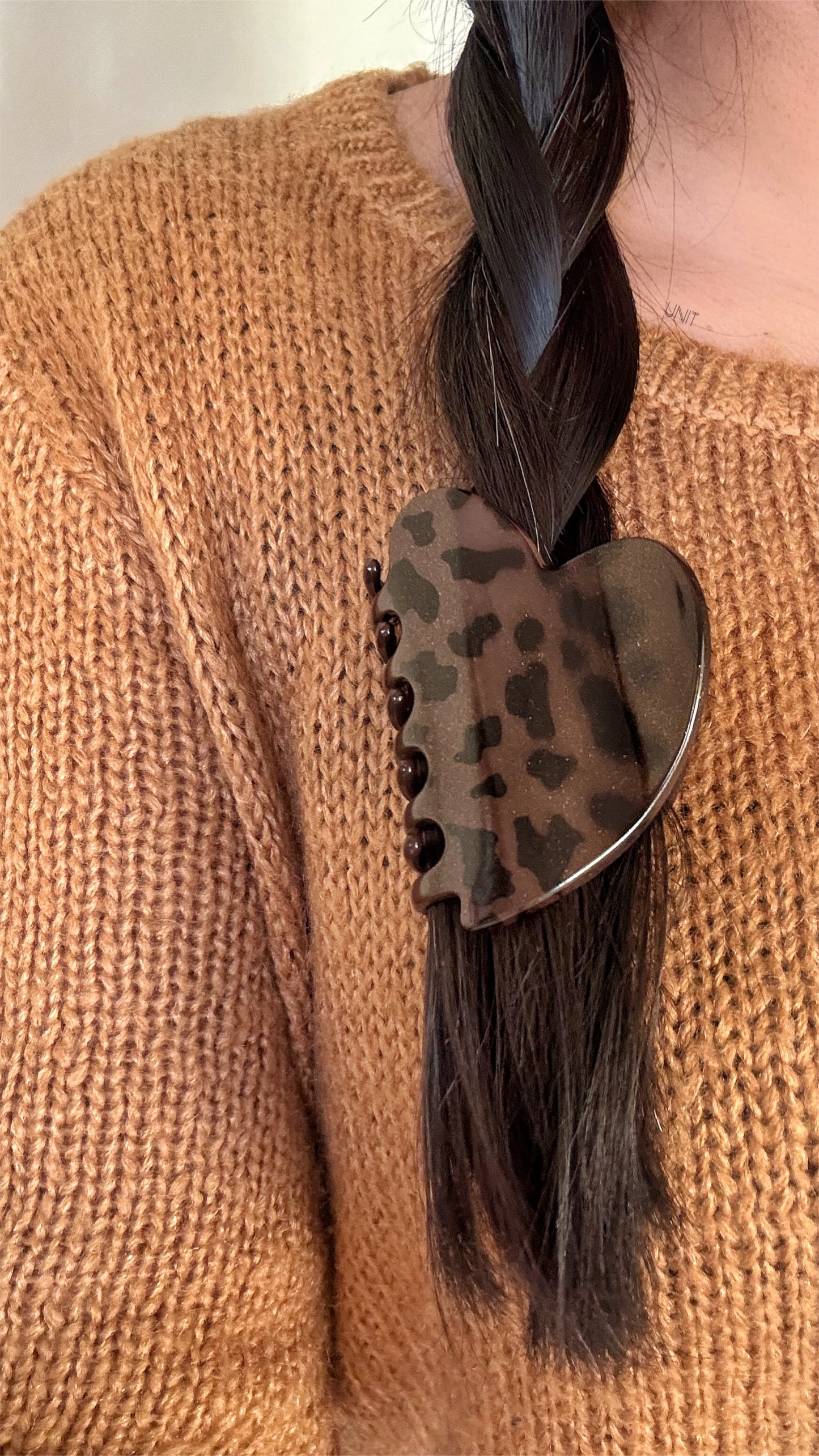 Sable Tortoise Hair Claw