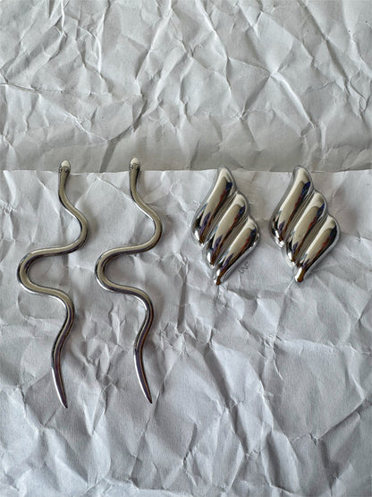 Seren Wave Drop Silver Earrings