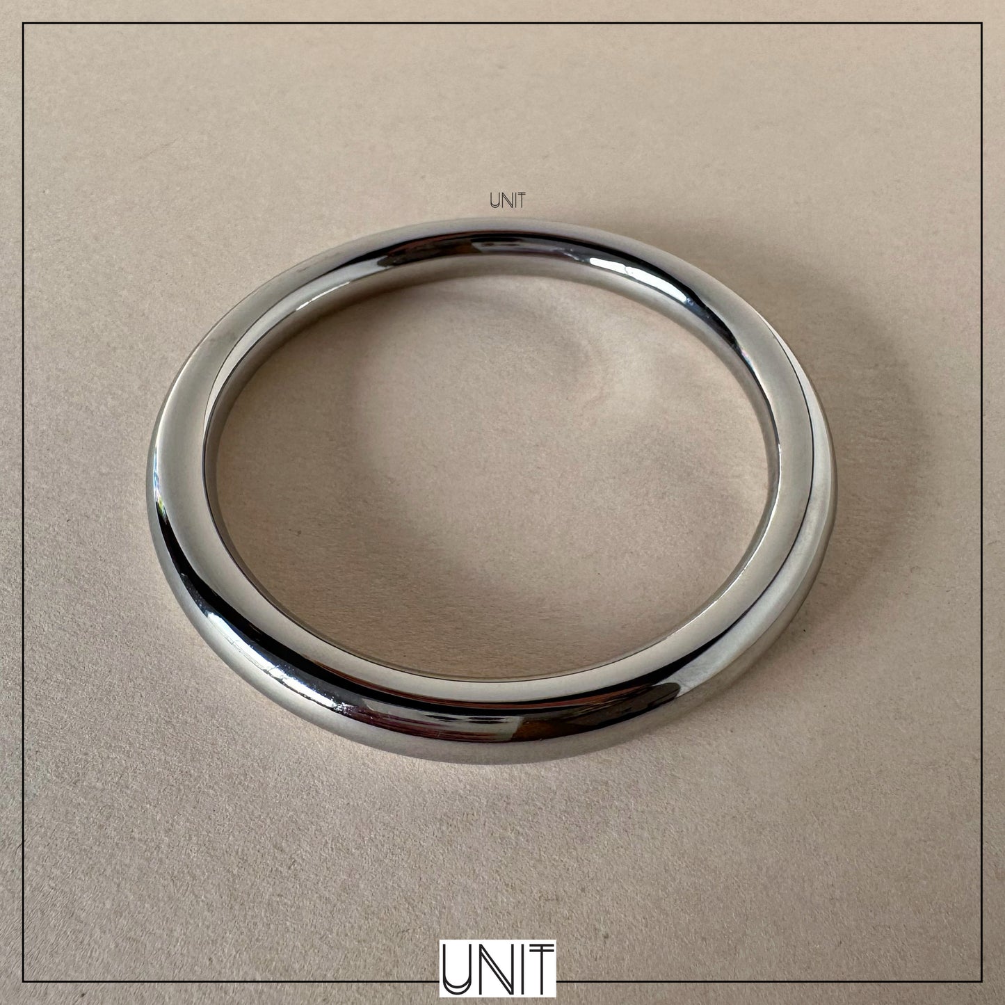 Solene Silver Bangle