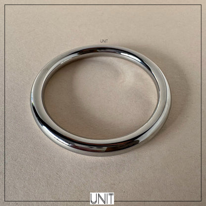 Solene Silver Bangle