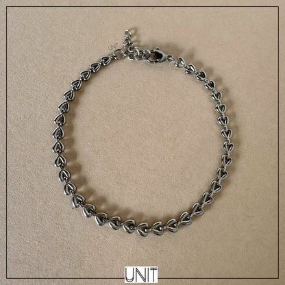 Elara Silver Heart Link Bracelet
