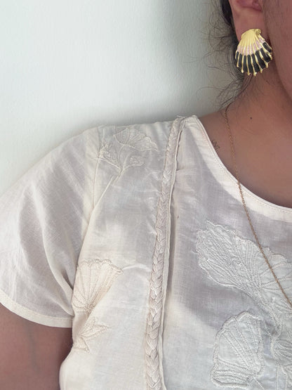 Noir Shell Earrings