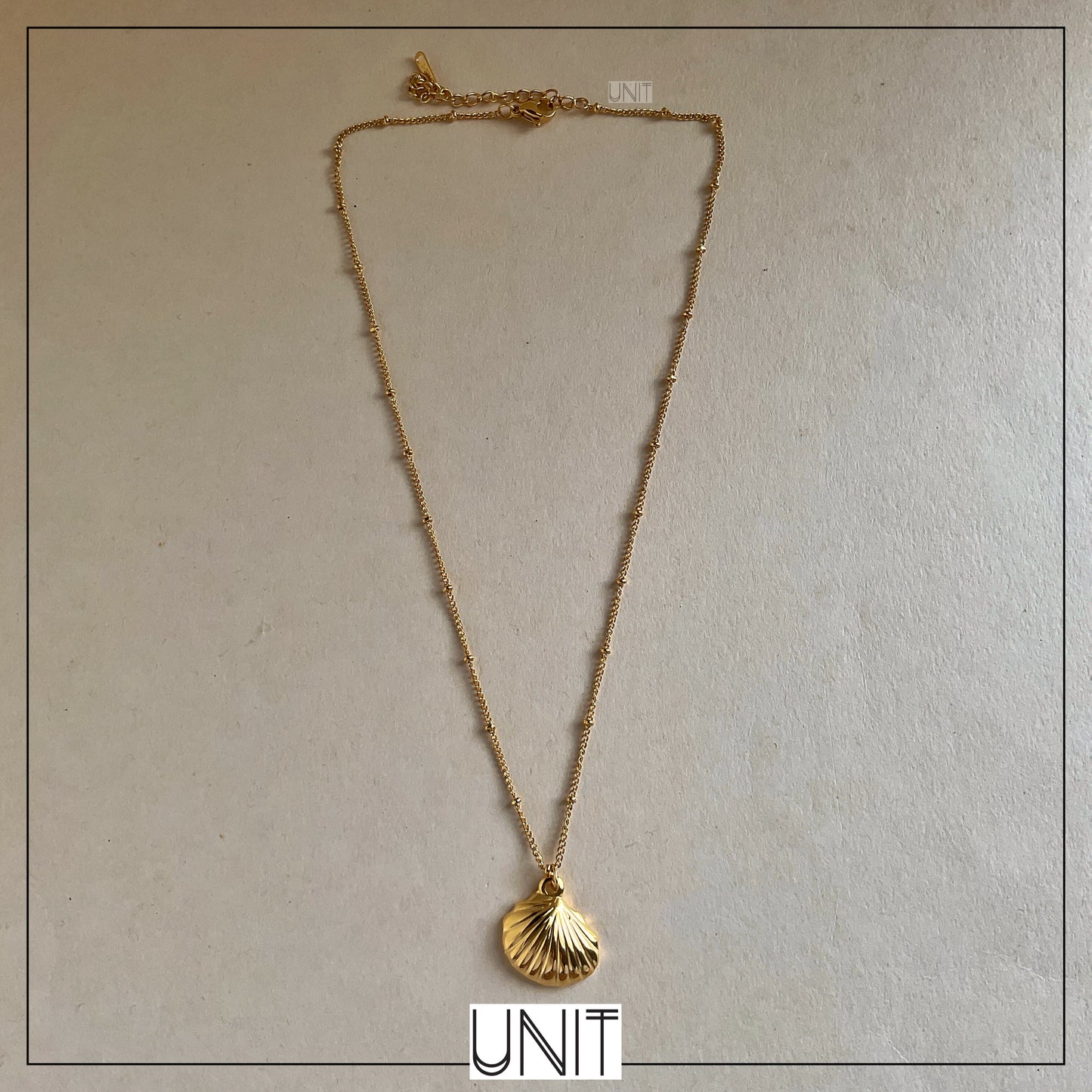 Cora Shell Pendant Necklace