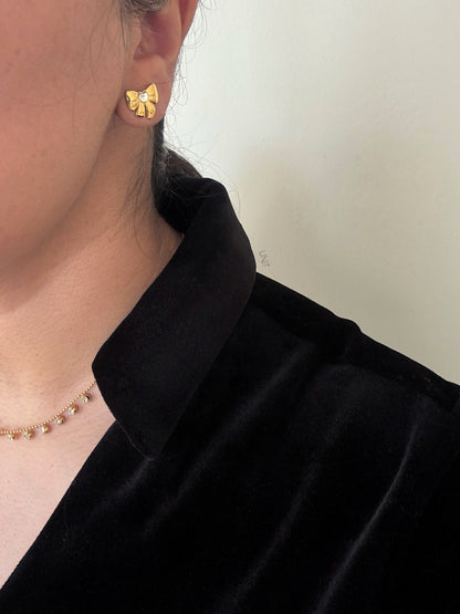 Amour Bow Studs