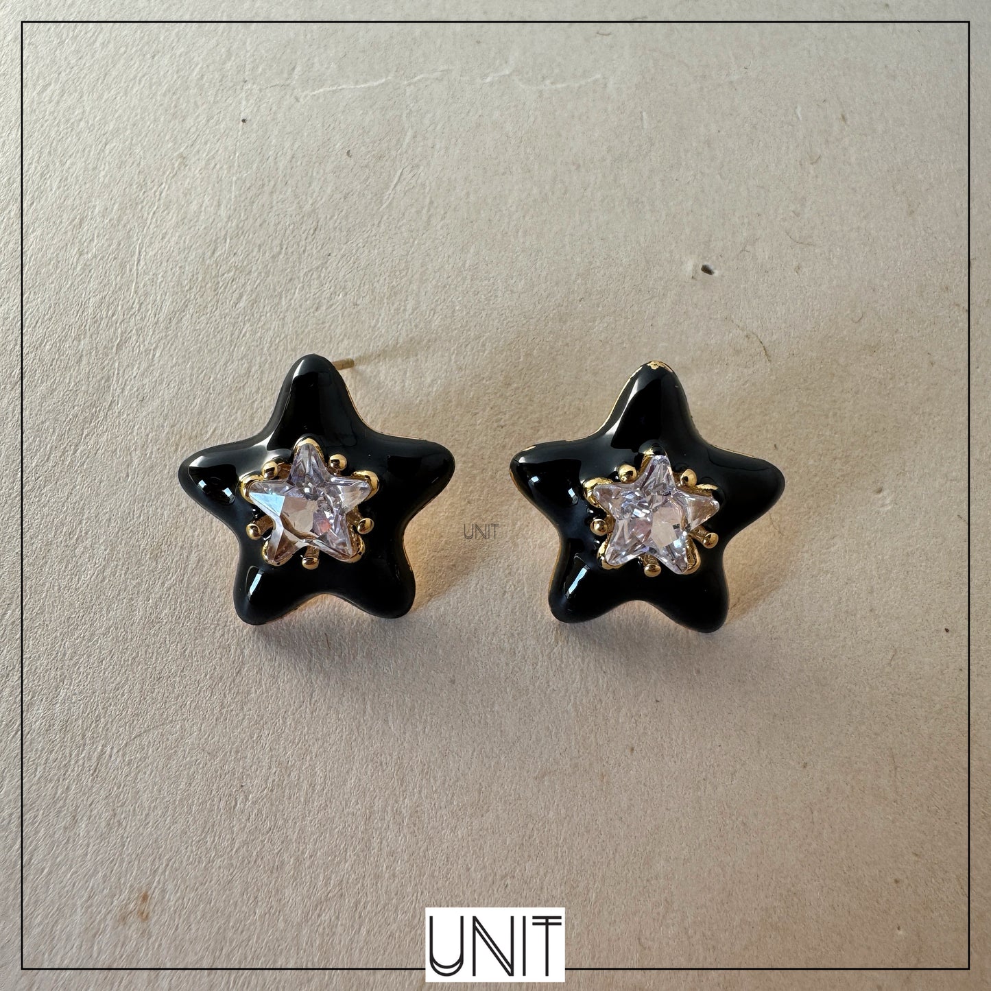 Stella Noir Studs